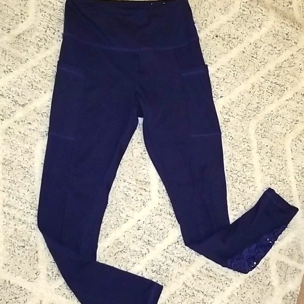 Marika Legging with floral accent
